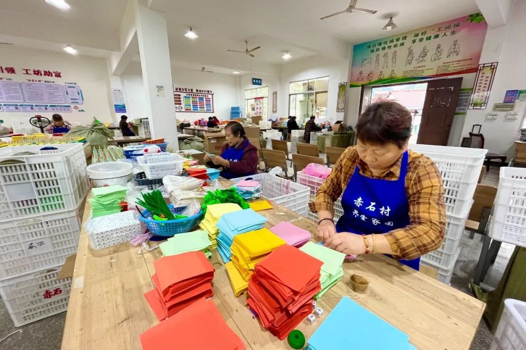 丽水云和滨湖“巾帼共富工坊” 串“点”成“线”，引义乌来料加工活水来